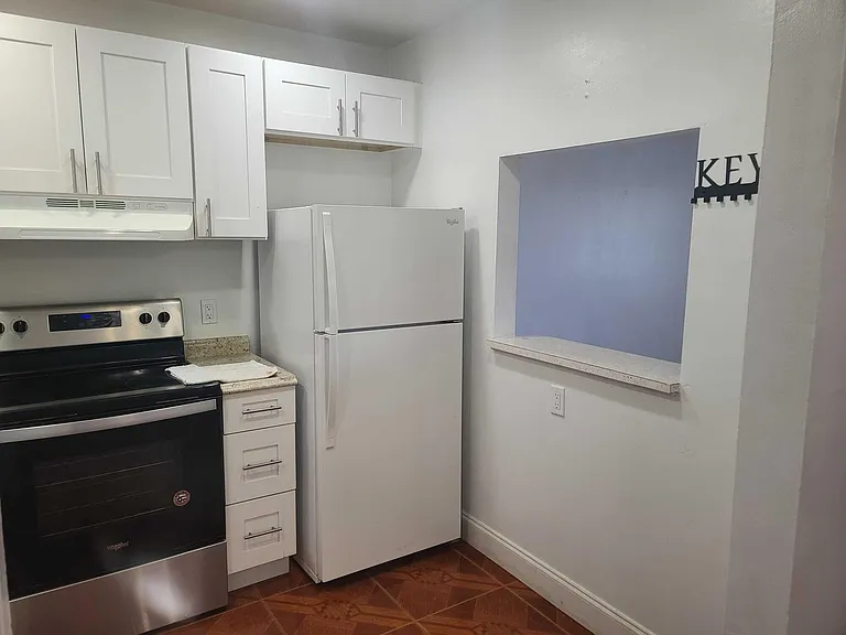 555 Purdy Ln #317 — Photo 7