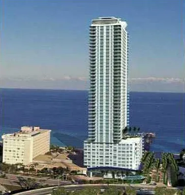 16699 Collins Ave — Photo 3