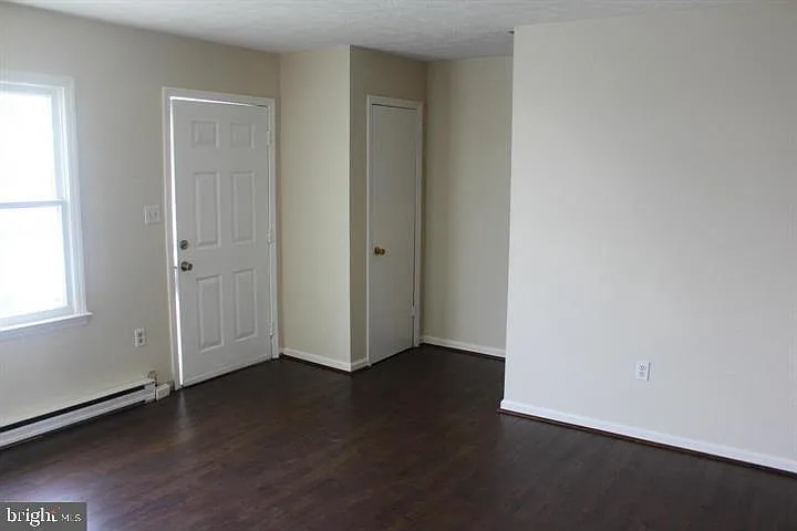 414 Cornwallis Ct — Photo 5