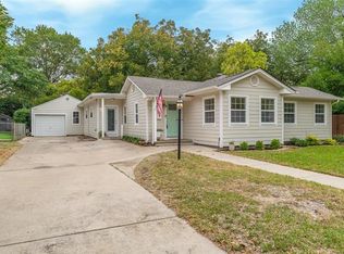 6432 Kenwick Ave, Fort Worth, TX 76116
