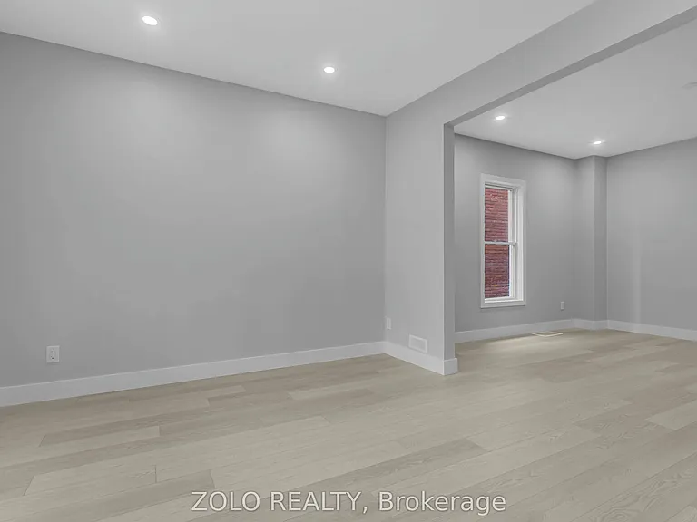 498 Charlotte St — Photo 31