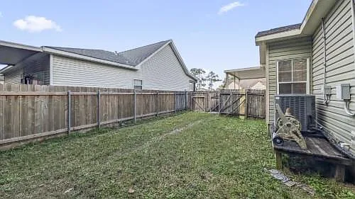 2735 Village Ct — Photo 28