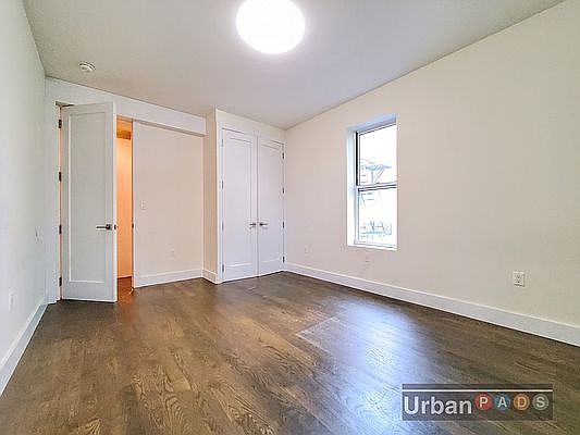 2nd image of 975 Washington Ave APT 2G