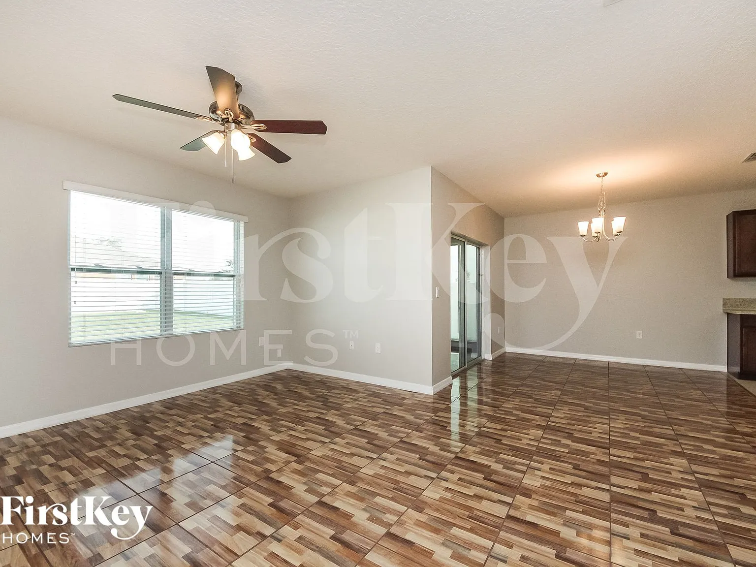 4 bed, 2.0 bath, 1846 sqft, $2,730 — Photo 3