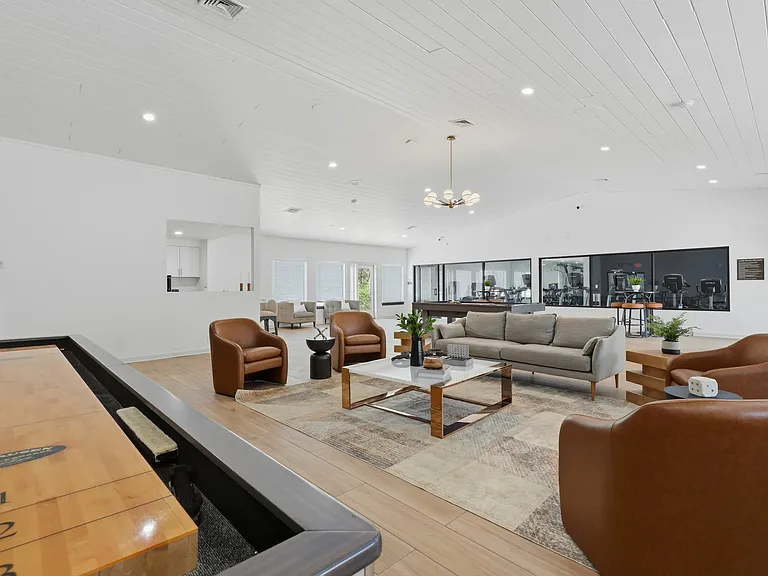 The Darby — Photo 22