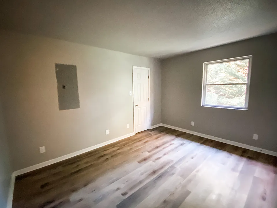 Bedroom 1_10212022