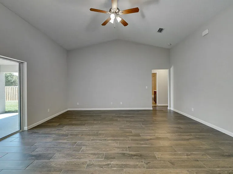 3773 SW Swope St — Photo 15