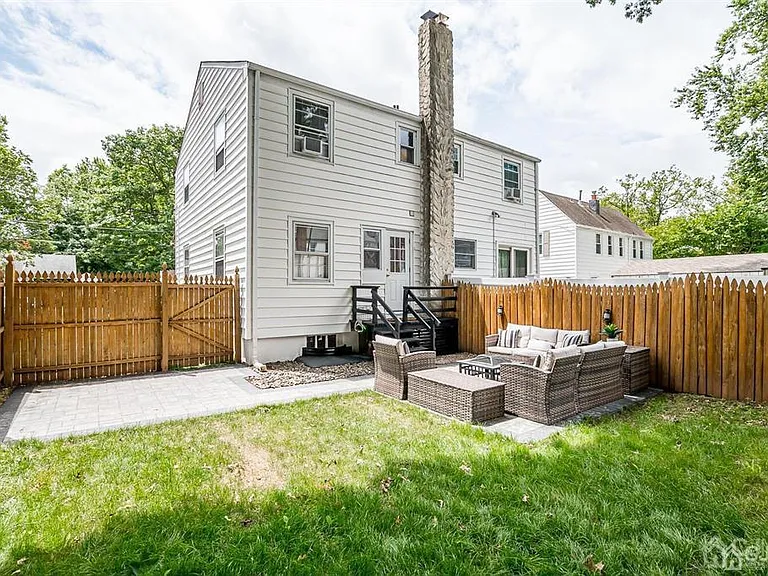 5 Mayfield Pl #B — Photo 17