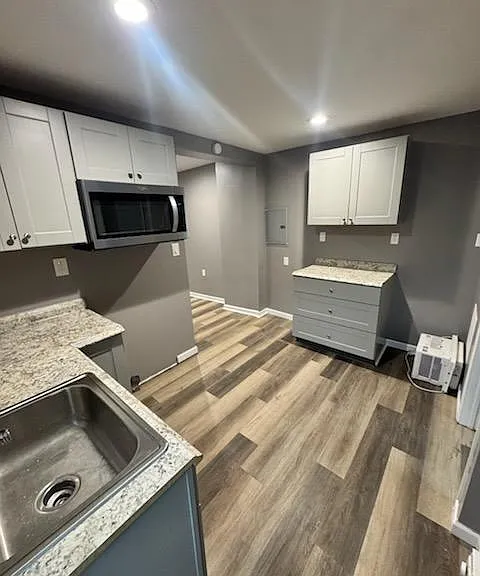 8 N Mill St — Photo 1
