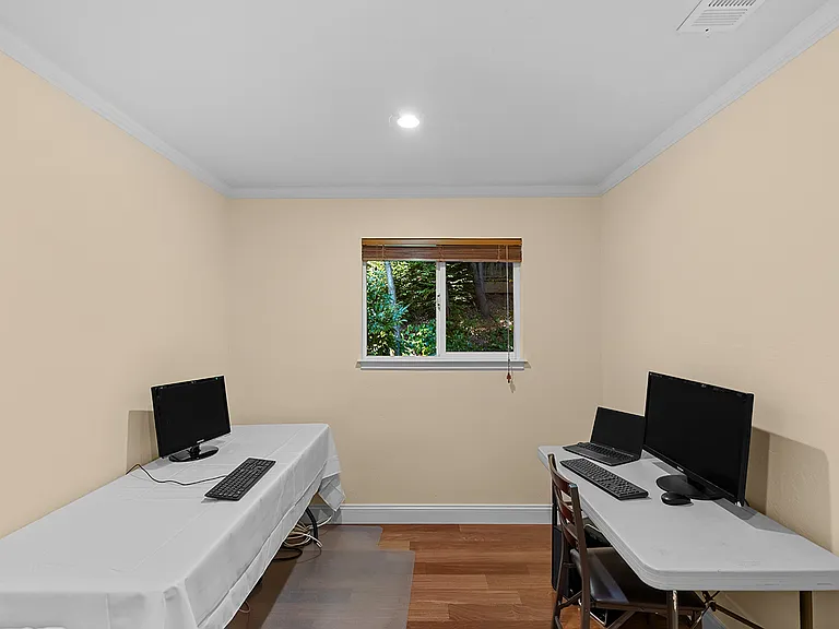 12 White Oak Dr — Photo 24