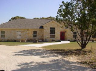 505 Rhum Rd S, Kerrville, TX 78028