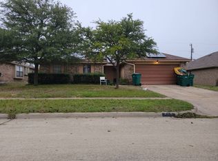 914 Larue Dr, Cedar Hill, TX 75104