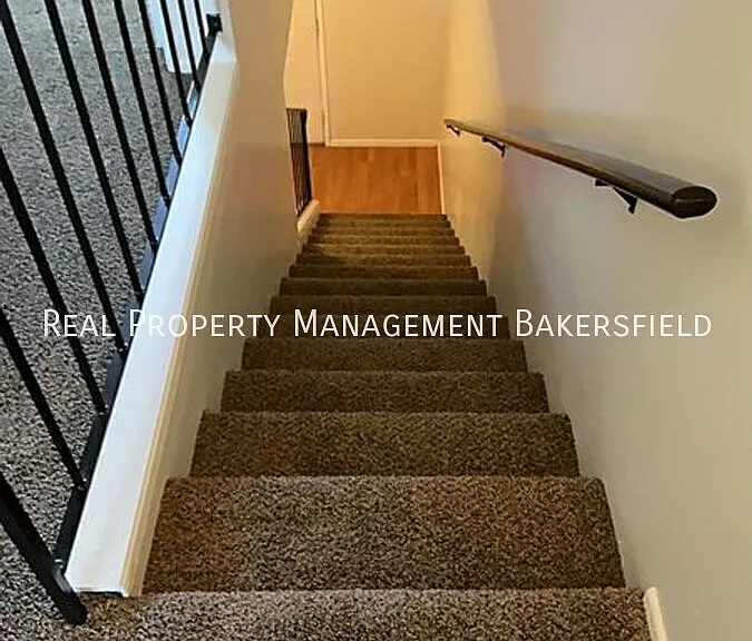 2423 Olive St #2423 — Photo 7
