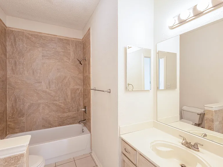 3808 Hunters Trl — Photo 23