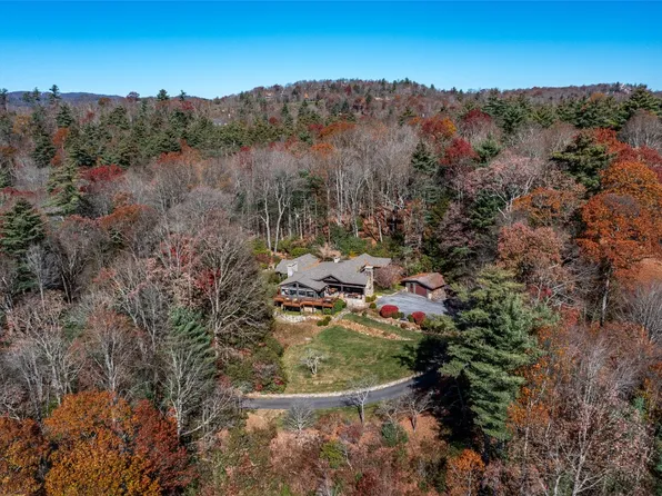 965 Stillmont Circle, Cashiers, NC 28717