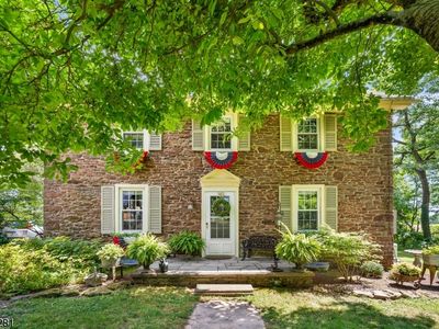 214 Ridge Rd, Frenchtown, NJ, 08825