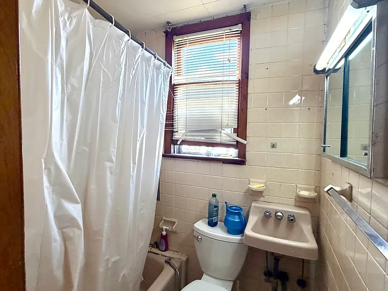 156 Saint Pauls Ave #3 — Photo 7
