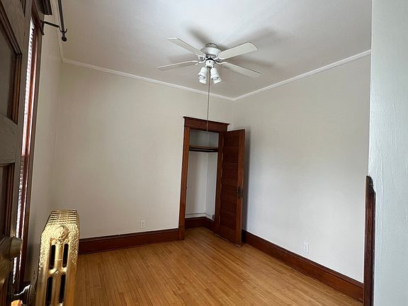 2nd image of 3146 Longfellow Ave #3