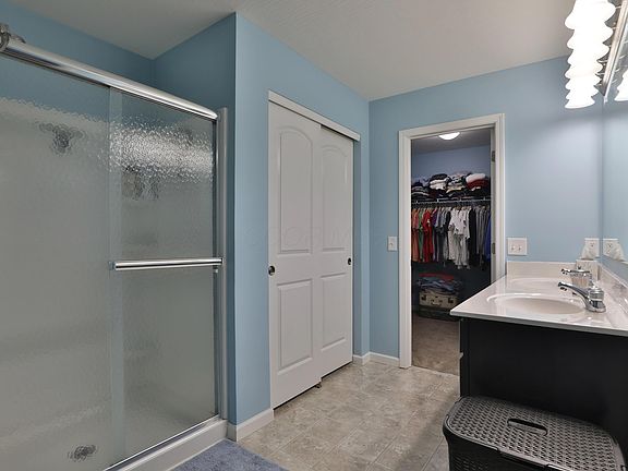 4th image of 2024 Grove Tree Ct