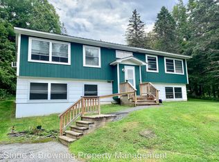21 Cabot St APT 3, Barre, VT 05641