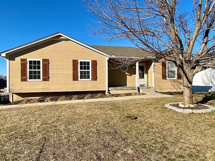 1st image of 3015 SW Shadow Brook Dr