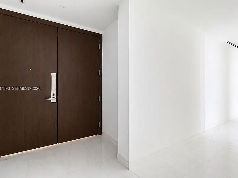 300 Biscayne Boulevard Way #4201E — Photo 4