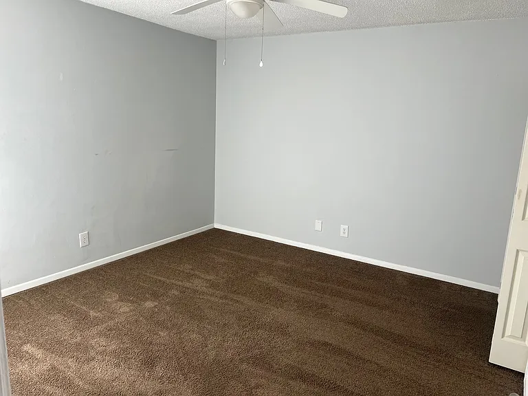 2340 Crissey Dr #8D — Photo 8