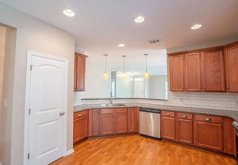 10 Arbors Cir — Photo 21