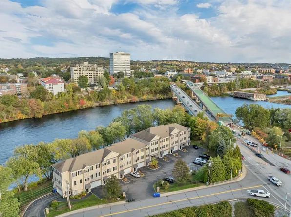 17 River Front Drive #3, Manchester, NH 03102