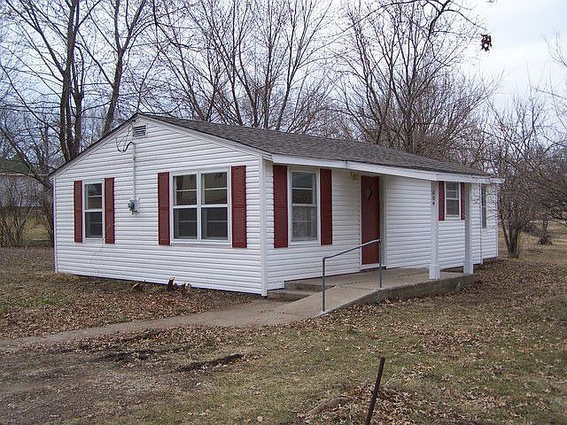 1st image of 604 W 4th St