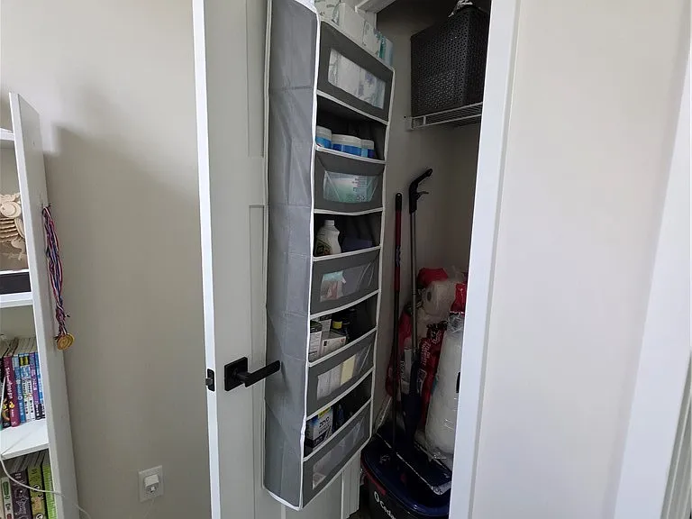 120 Crown St — Photo 11