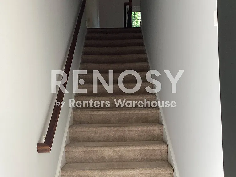 2422 Tenor Ln — Photo 37