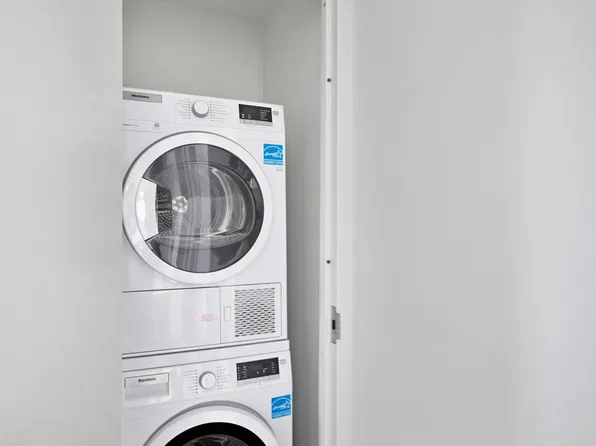 194 21st Street image 11 of 20