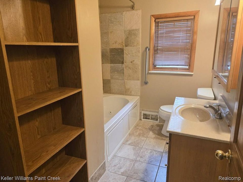2438 Archdale, photo 23