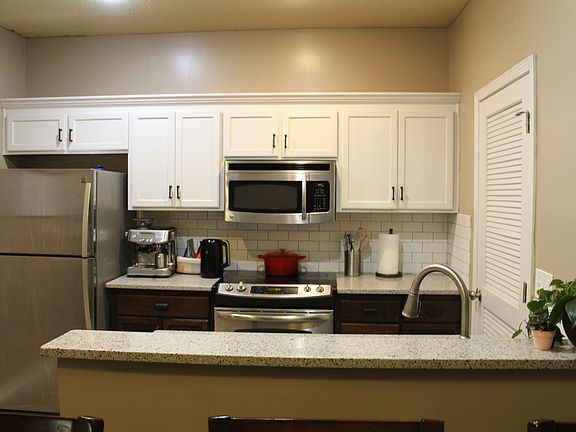 5th image of 15953 S Crestview Dr