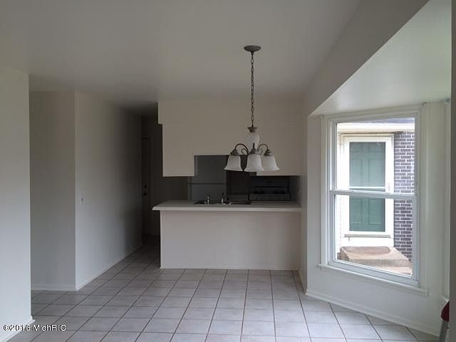 2nd image of 1730 Valleywood Ct APT 1