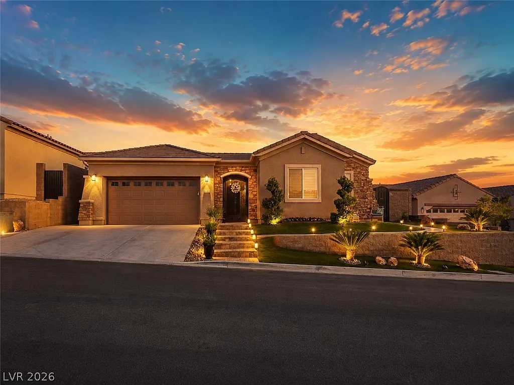 3 bed, 2.5 bath, 2661 sqft, $5,000 — Photo 2