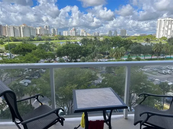 3701 N Country Club Dr APT 705, Aventura, FL 33180
