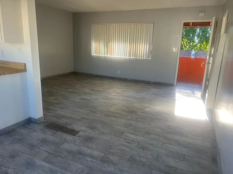 1260 W. Stoneridge Ct. — Photo 20