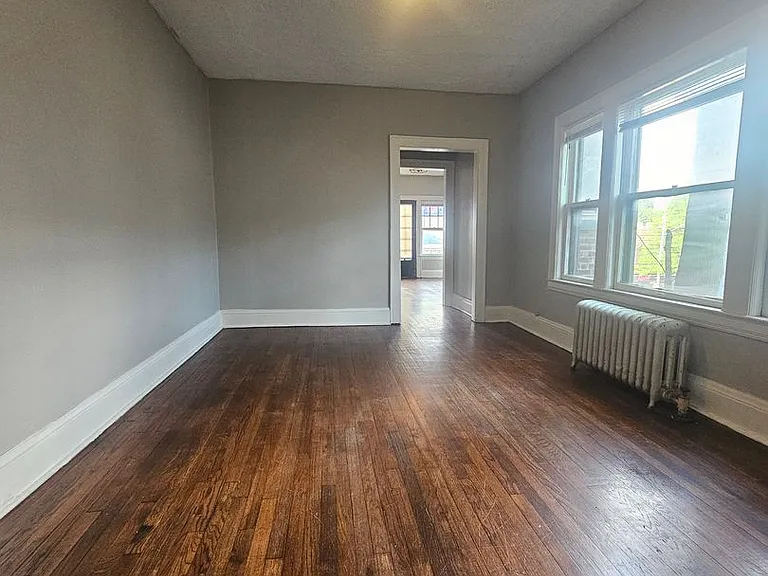 16812 Madison Ave — Photo 5