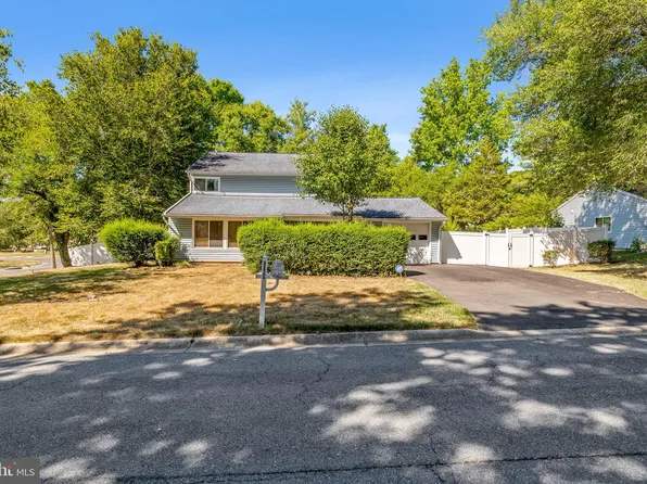 2900 Nemeth Ln, Bowie, MD 20716