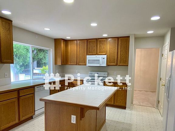 5th image of 4838 NW Walgren Dr