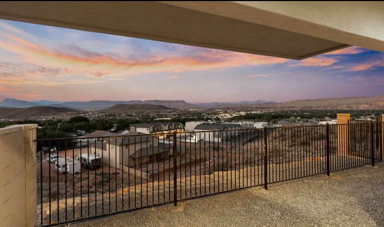 4 bed, 2500 sqft, $2,350 — Photo 3