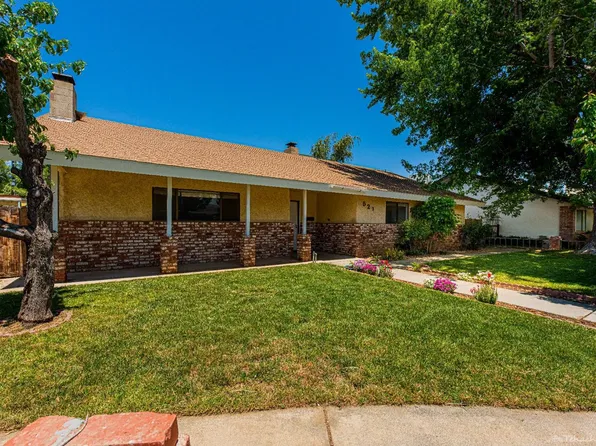 521 Jacobsen Ct, Tehachapi, CA 93561