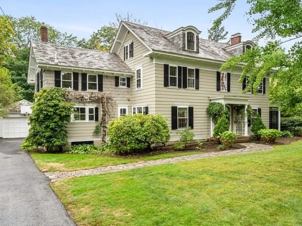 4 Merriam Rd, Grafton, MA 01519