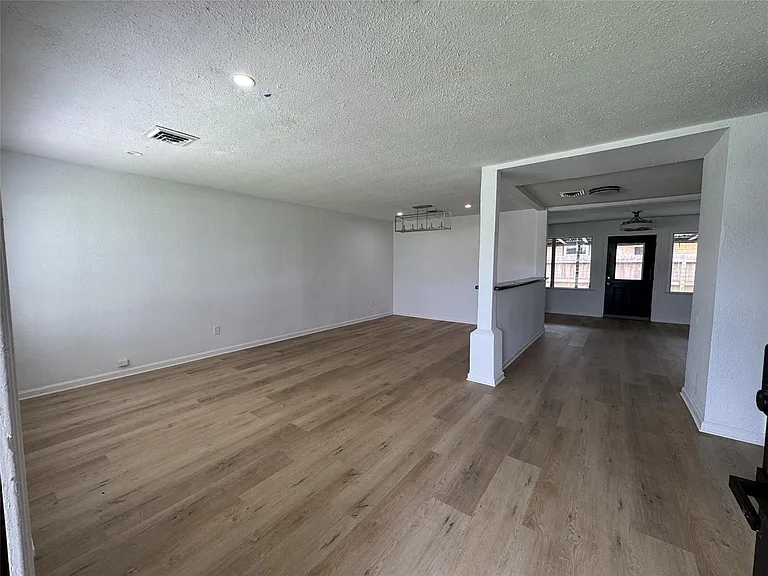 612 Sunset Ln — Photo 9