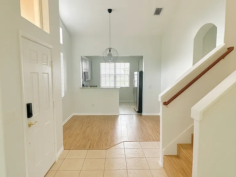 3910 Silverlake Way — Photo 16