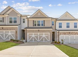 5647 Chickory Dr, Flowery Branch, GA 30542