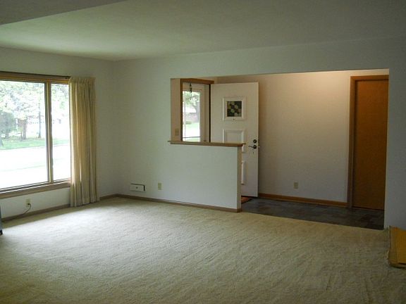3rd image of 3811 Tennessee Dr