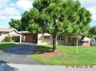 8311 NW 10th St, Pembroke Pines, FL 33024